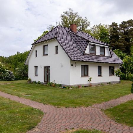 Urlaubs-Appartement Am Dorfrand Wieck Exteriör bild